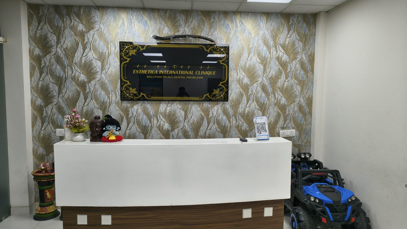 Reception at Esthetica International Clinique